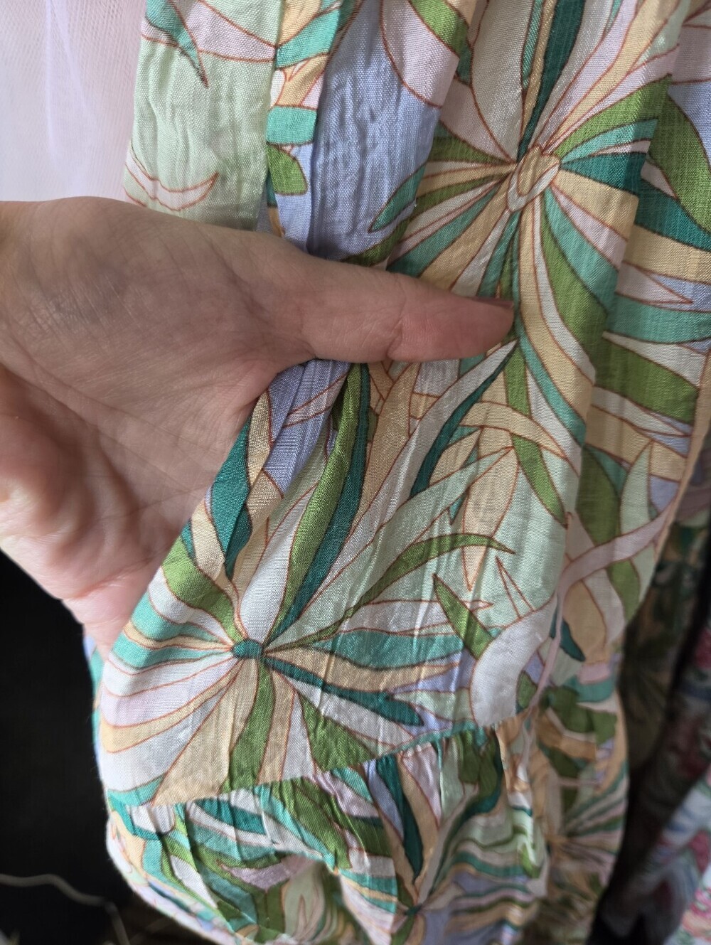 NWT &merci v neck flutter sleeve pastel floral tiered skirt cutout smock back S - Picture 14 of 14